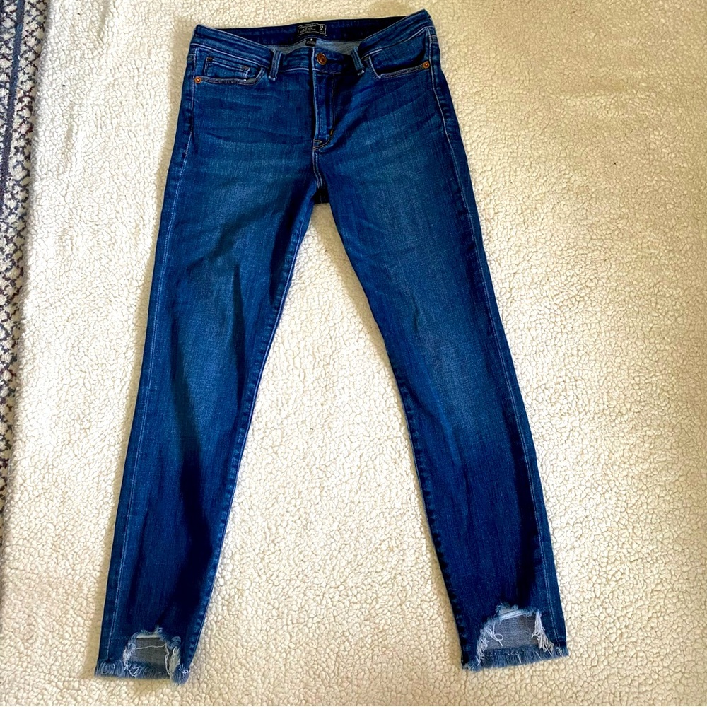 Abercrombie and Fitch dark wash skinny jeans